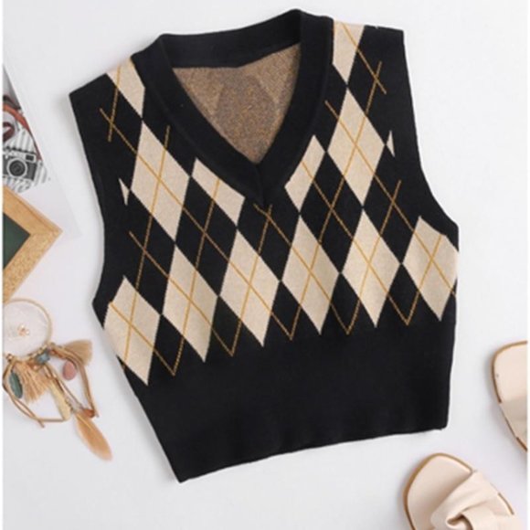 Light Brown Argyle Sweater Vest Cropped - Picture 1 of 3